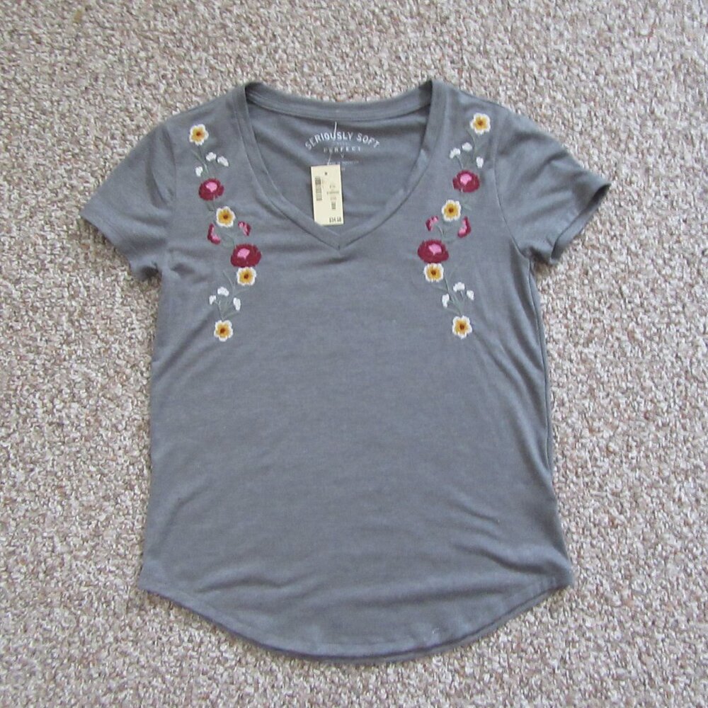 Women's Aeropostale Seriously Soft Perfect V-Neck Gray T-Shirt Size XS